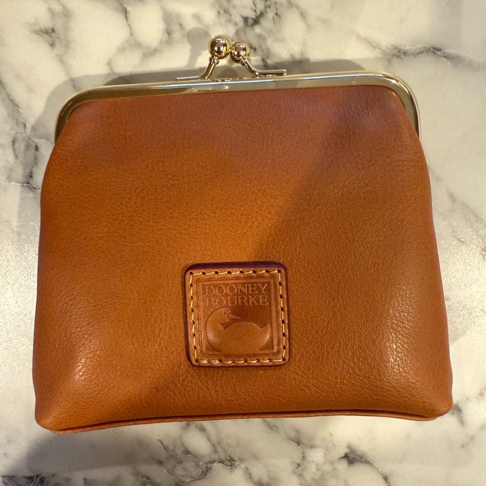 Dooney & Bourke Large Frame Kisslock Purse/Wallet